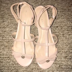 BRAND NEW Kelly & Katie Heeled Sandals (Size: 9.5)